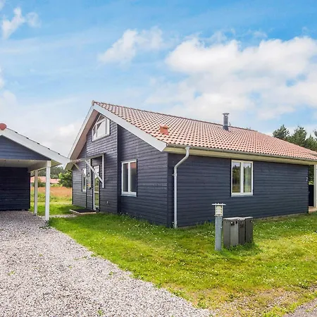4 Star Holiday Home In Ulfborg *