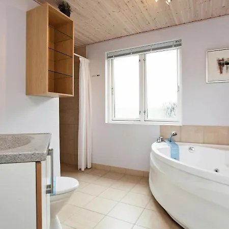 8 Person Holiday Home In Ulfborg Holiday home *